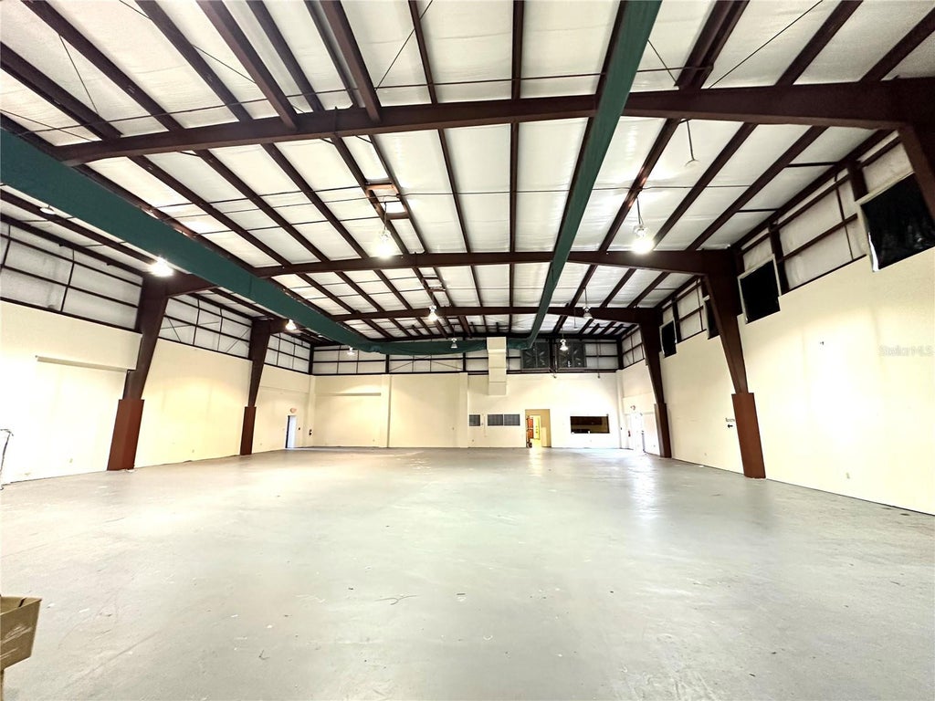 5015 Darlington Road, HOLIDAY