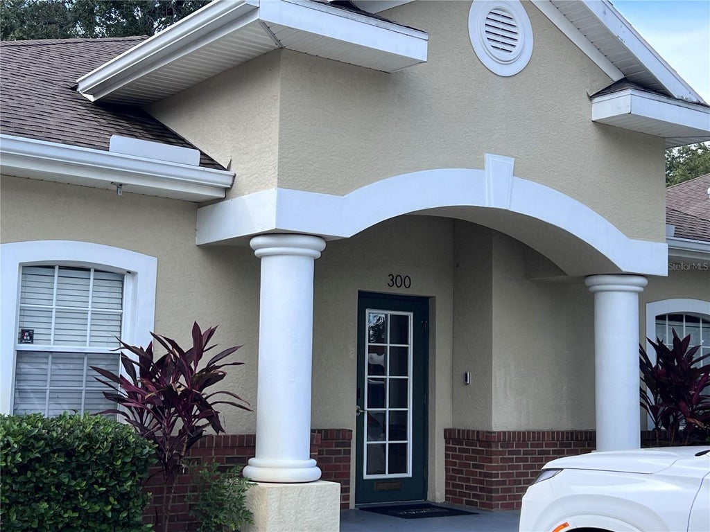 9724 North Armenia Avenue 300, TAMPA