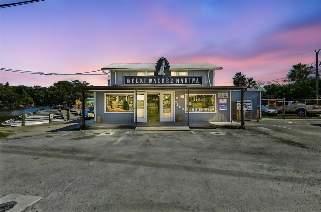 7154 Shoal Line Boulevard, WEEKI WACHEE