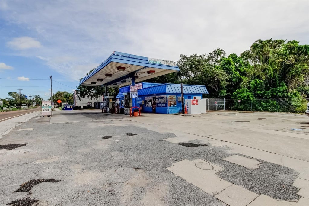 1941 South Pinellas Avenue, TARPON SPRINGS