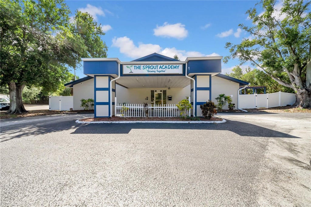 1419 Sunset Point Road, CLEARWATER