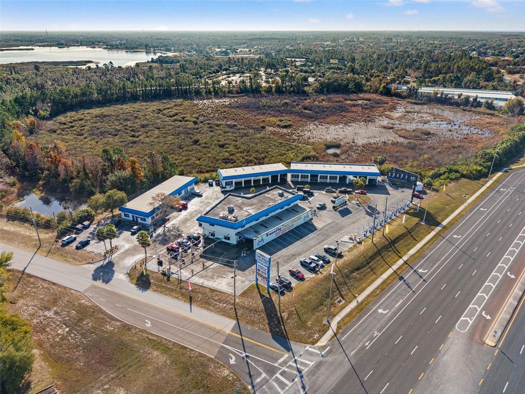 1108 Commercial Way, SPRING HILL