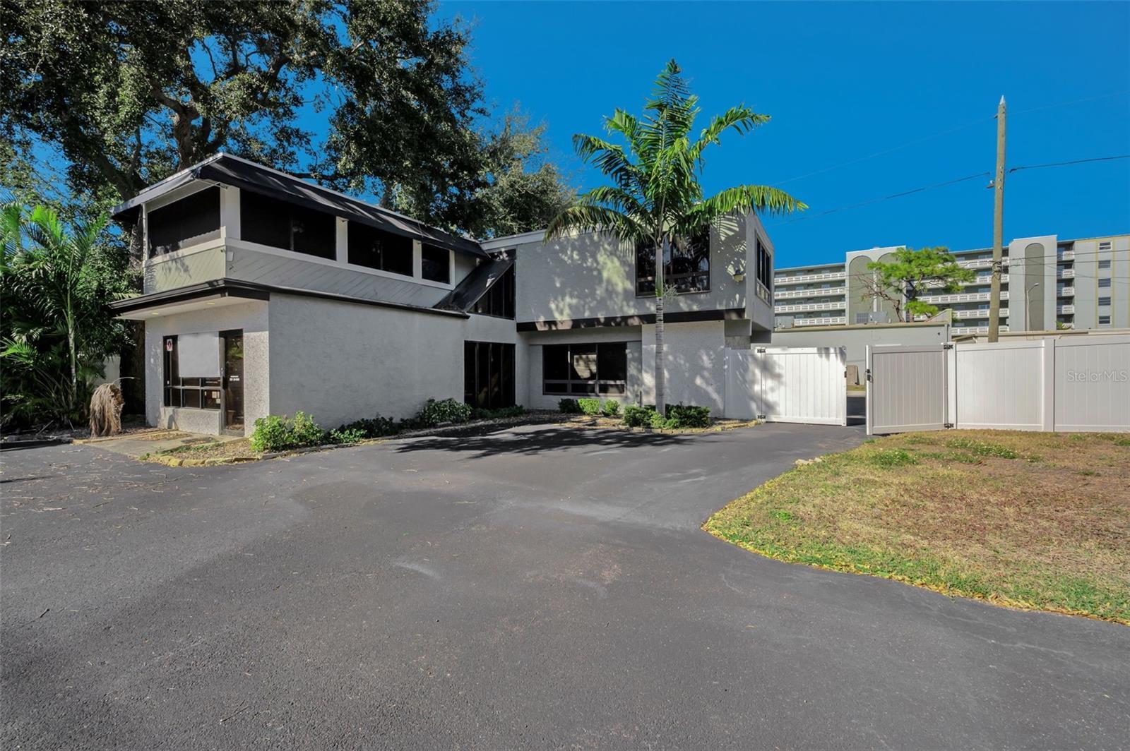 Photo of Listing #TB8470111