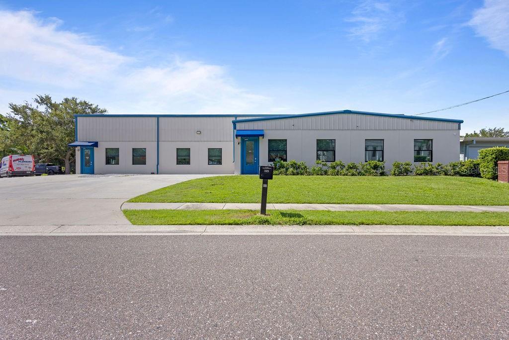 325 Mears Boulevard 100, OLDSMAR