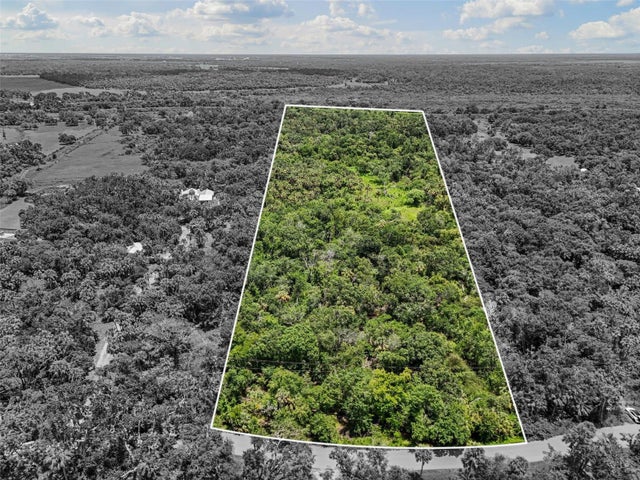 Hidden River Rd, SARASOTA