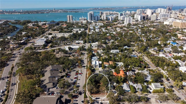 654 Lafayette Court, SARASOTA