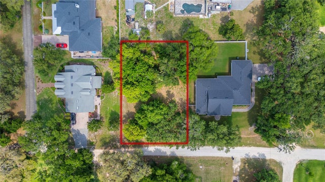 North Daniels Street, OAKLAND