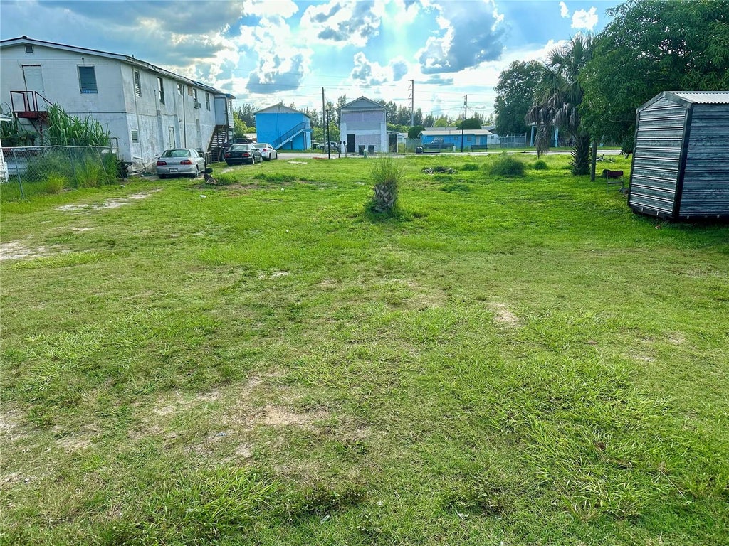 938 South Pineland Avenue, AVON PARK FL AVON PARK Lots/Land Homes For