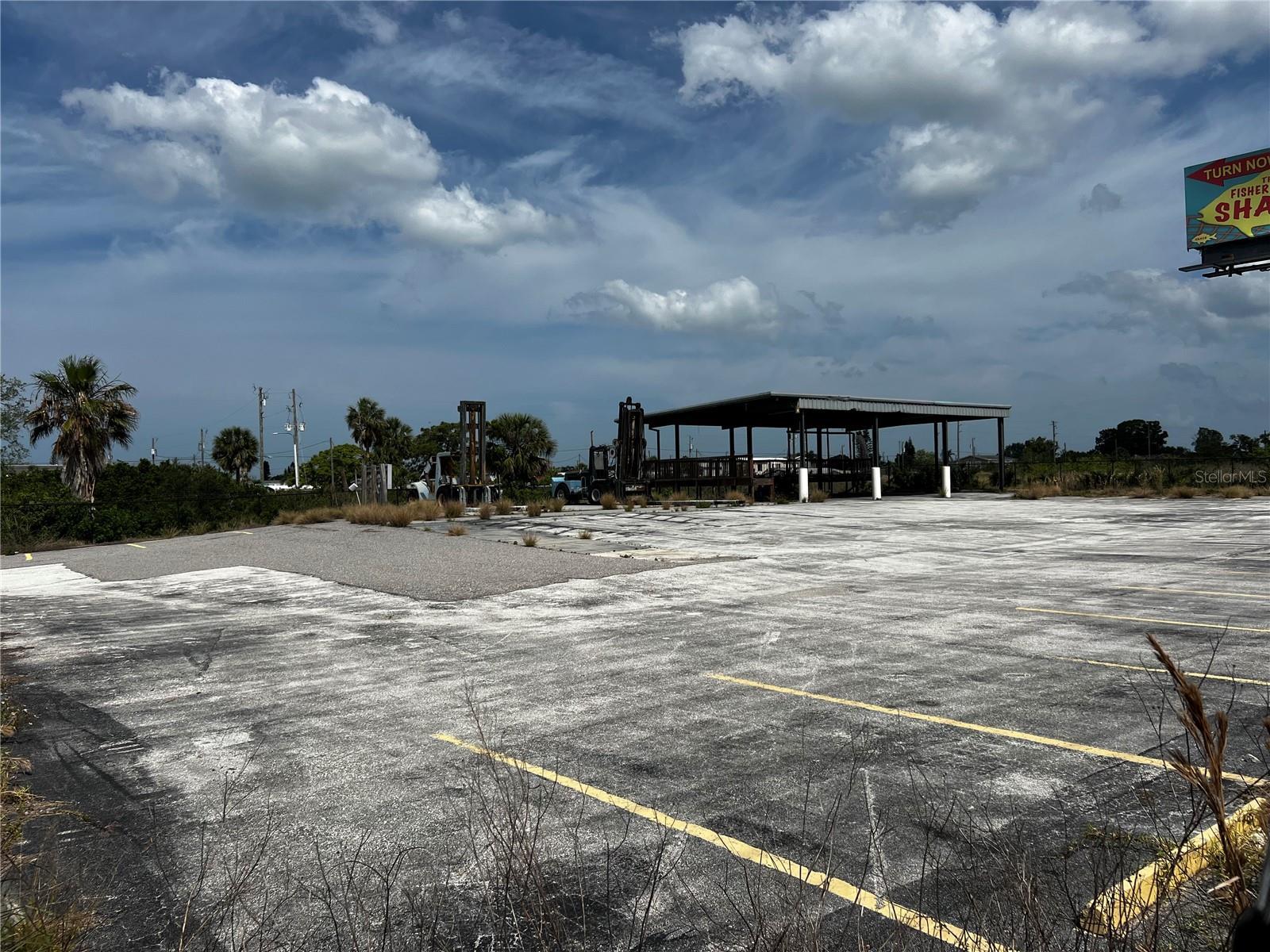 Photo of Listing #W7879533