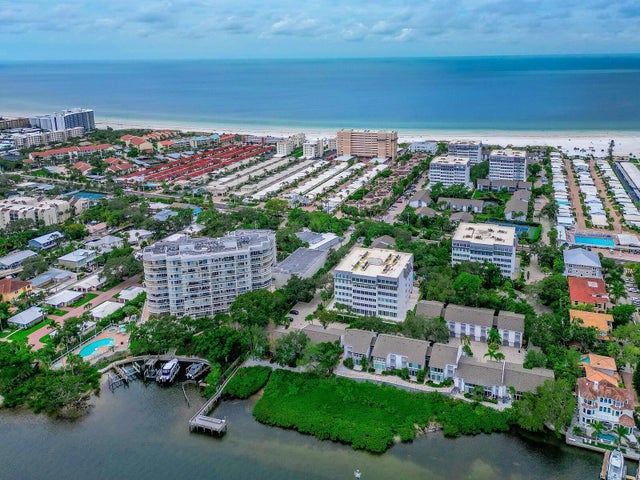 Peppertree Bay Condos on Siesta Key, Peppertree Bay Condos for Sale