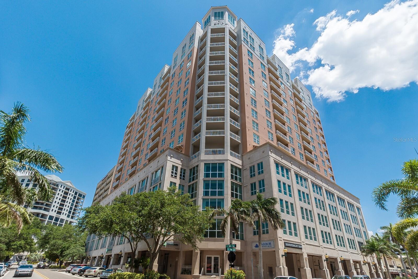 1350 Main Condos 5 Listings for Sale 1350 Main St Sarasota, FL