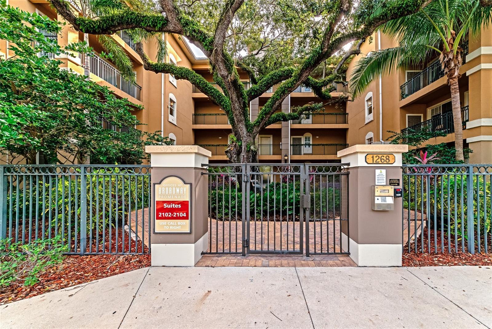 Broadway Promenade Condos 9 Listings for Sale 1064 N Tamiami Trl