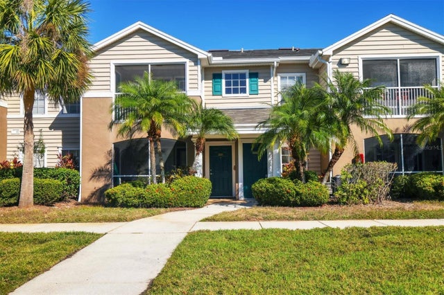 8932 Manor Loop 207, LAKEWOOD RANCH