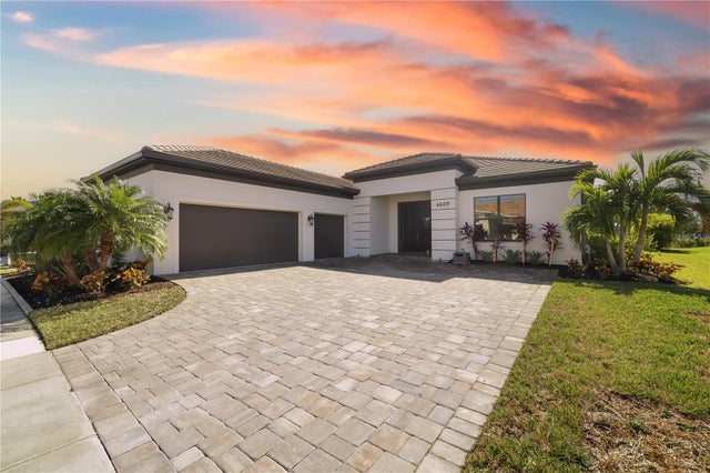 4609 Antrim Drive, SARASOTA
