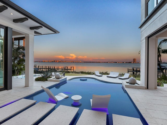 424 Bowdoin Circle, SARASOTA