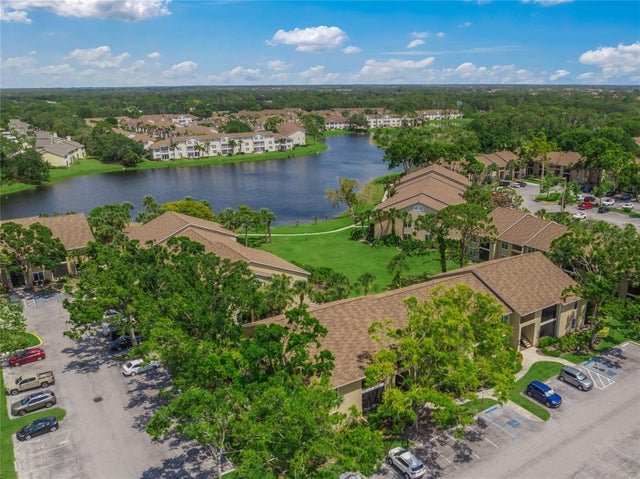 4037 Crockers Lake Boulevard 17, SARASOTA
