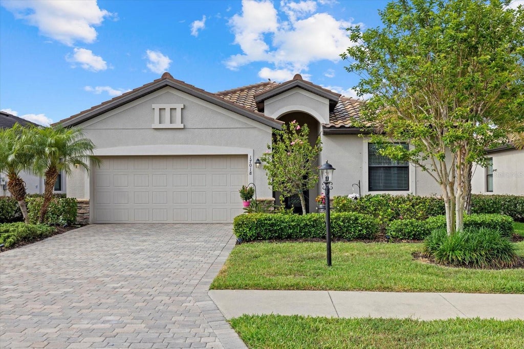 17018 Blue Ridge Place, BRADENTON