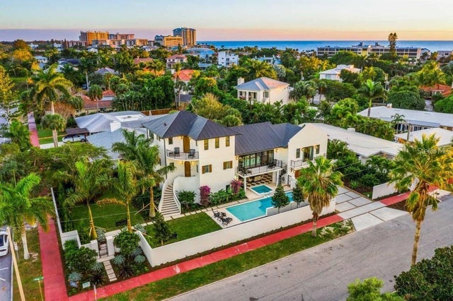 340 Jackson Drive, SARASOTA