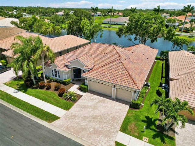 4958 Gardiners Bay Circle, SARASOTA