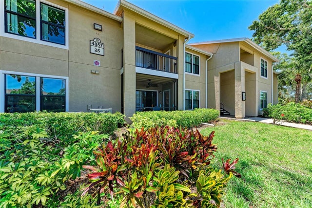 4057 Crockers Lake Boulevard 15, SARASOTA