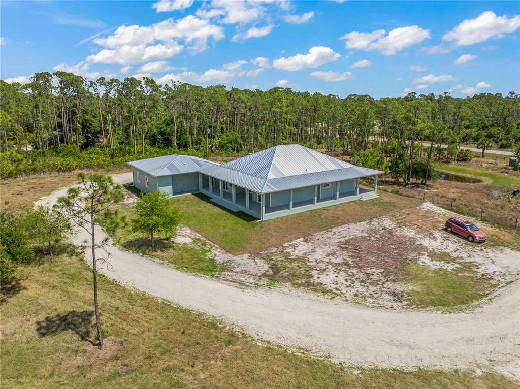 8146 Tropicaire Boulevard, NORTH PORT