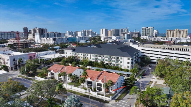 631 North Orange Avenue 107, SARASOTA