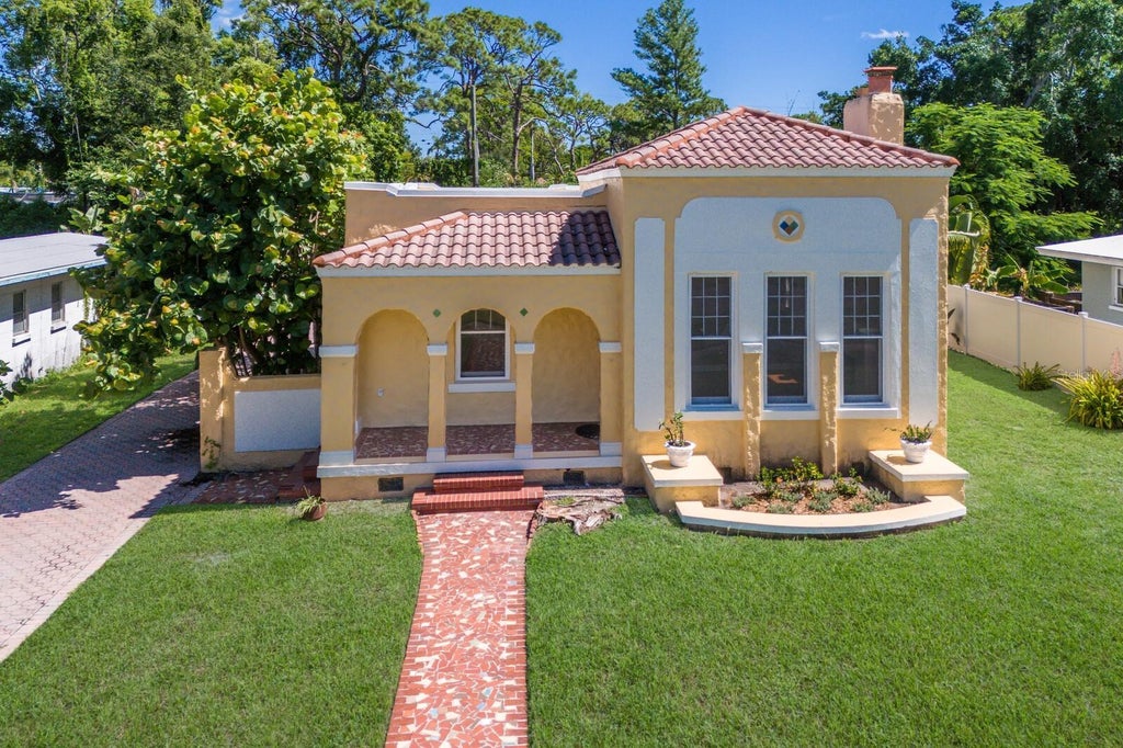 455 Acacia Drive, SARASOTA