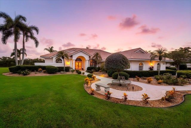 8329 Eagle Lake Drive, SARASOTA