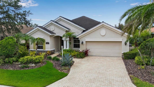 6586 Waters Edge Way, LAKEWOOD RANCH
