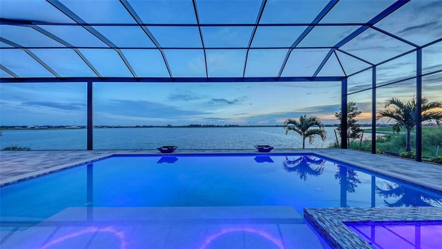 1122 Blue Shell Loop, SARASOTA