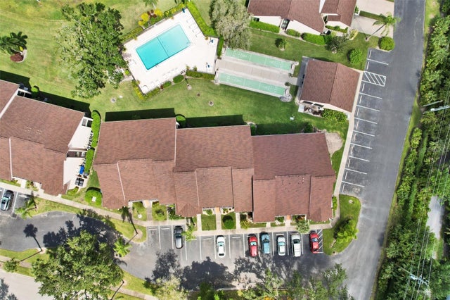 6221 Timber Lake Drive C10, SARASOTA