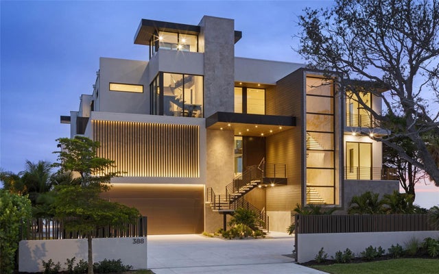 388 South Shore Drive, SARASOTA