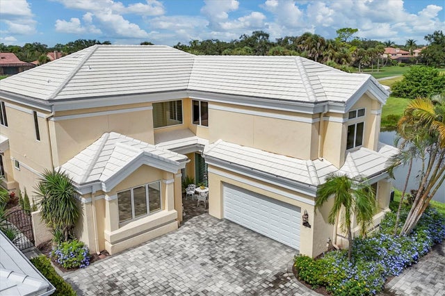 7728 Club Lane, SARASOTA