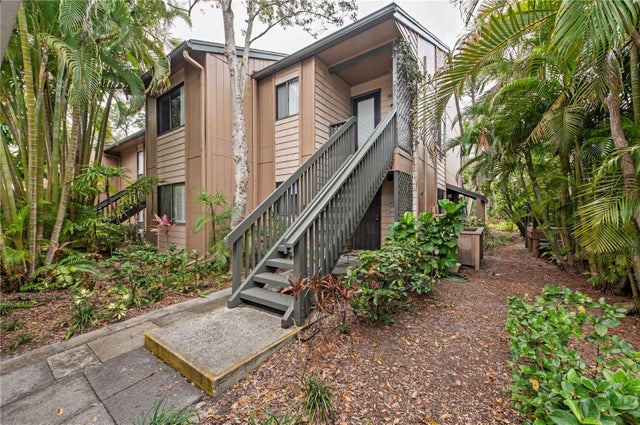 1720 Glenhouse Drive 330, SARASOTA