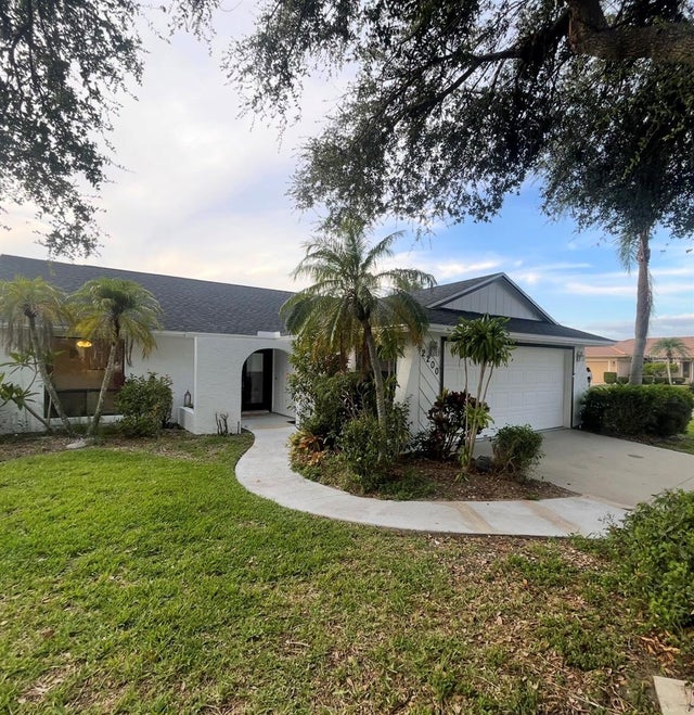 2200 East Village Court, VENICE