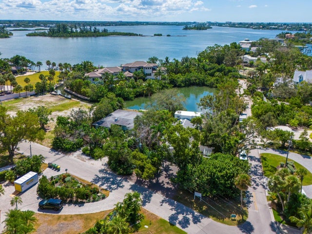 3721 Flamingo Avenue, SARASOTA