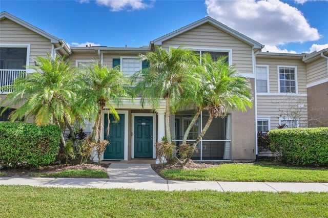 8809 Manor Loop 106, LAKEWOOD RANCH