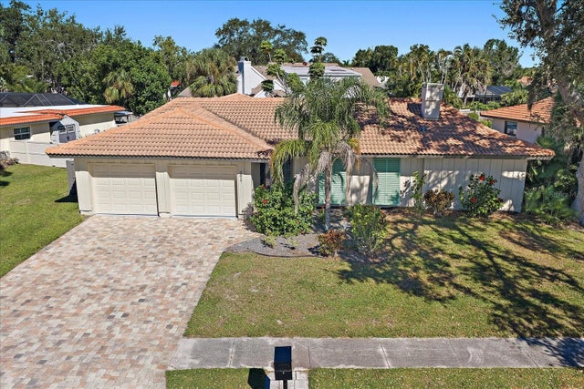 2827 Hardee Drive, SARASOTA