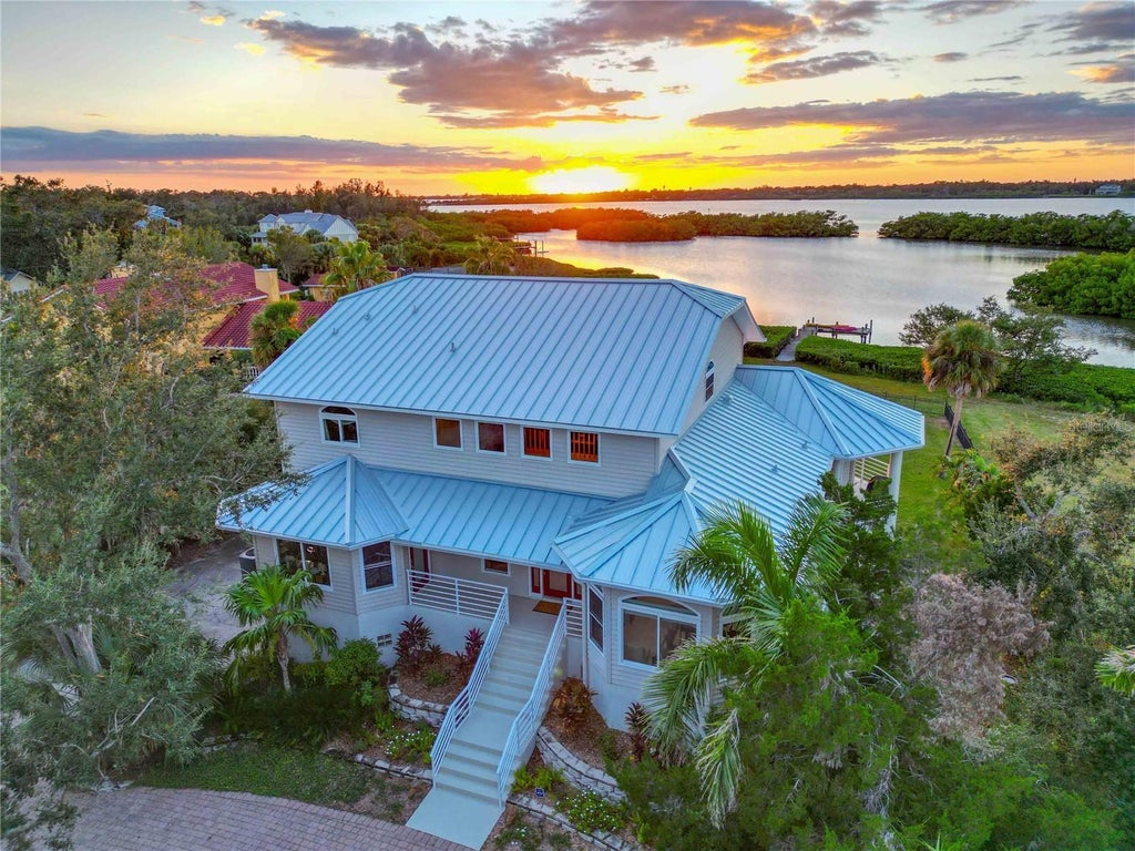 6511 Bayshore Road, PALMETTO