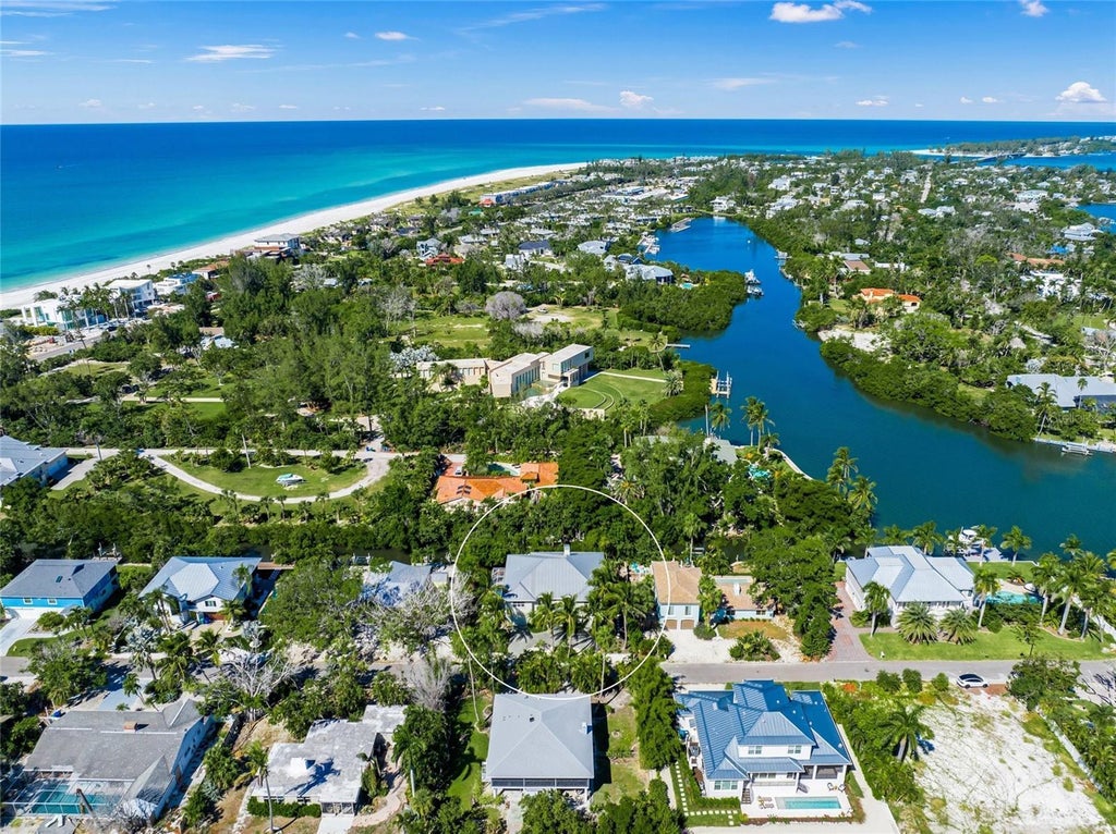 569 Juan Anasco Drive, LONGBOAT KEY