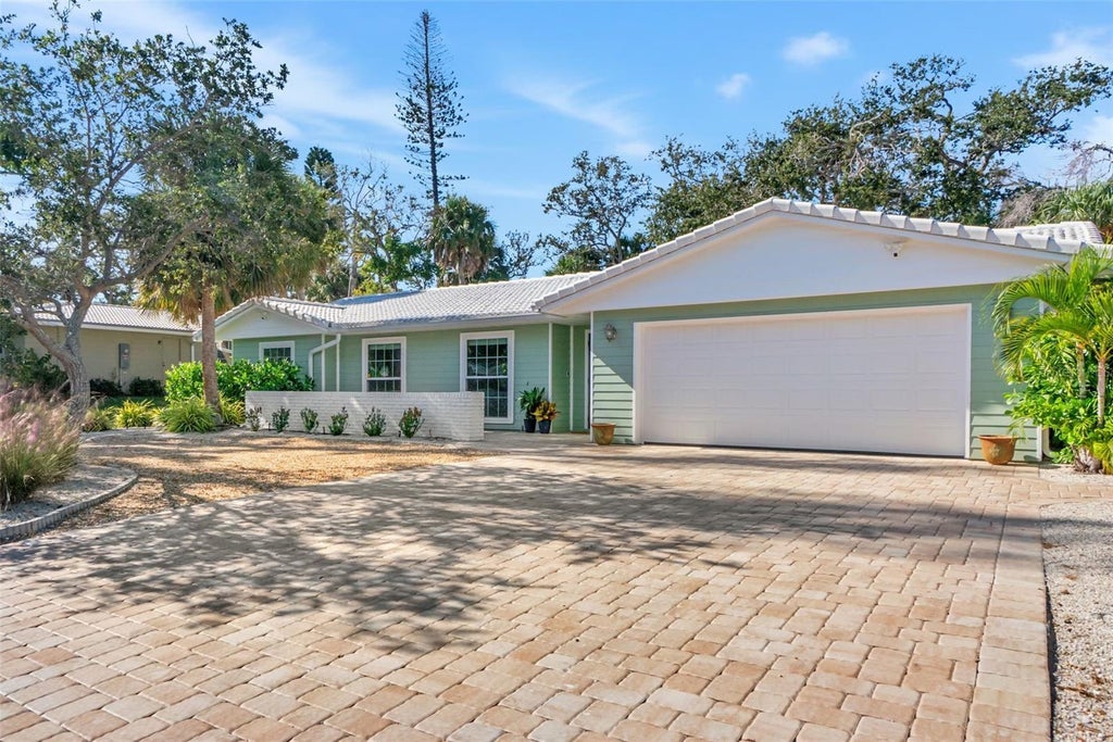 630 Venice Lane, SARASOTA