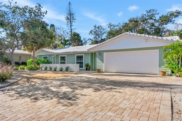 630 Venice Lane, SARASOTA