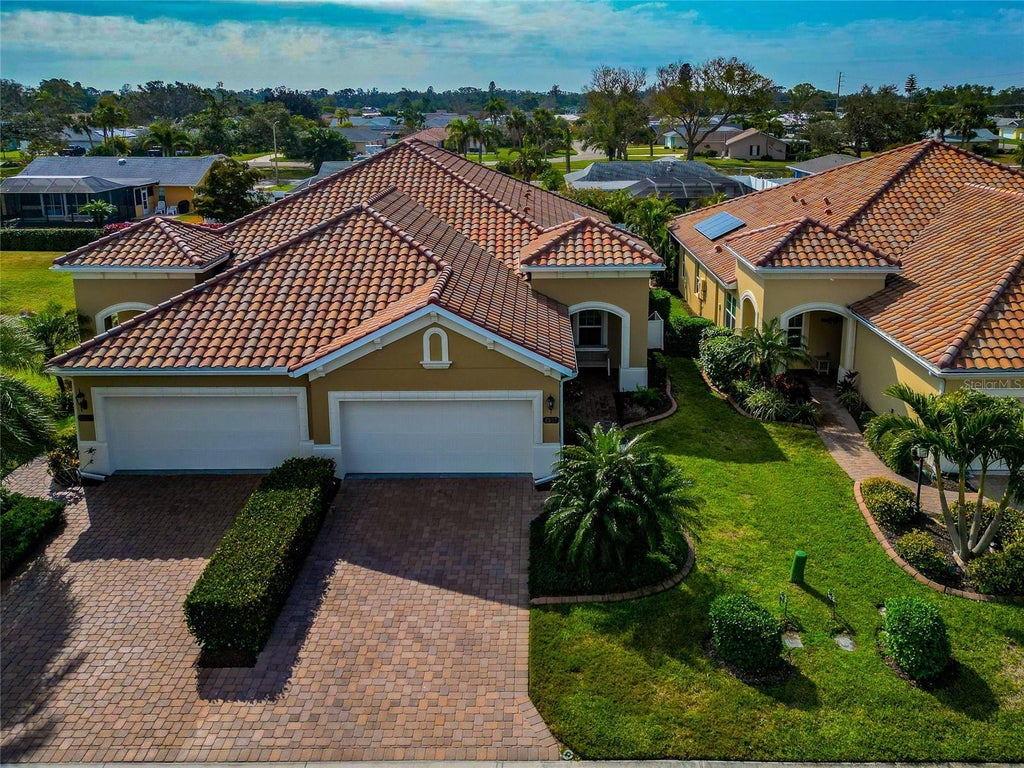 6907 Costa Bella Drive, BRADENTON