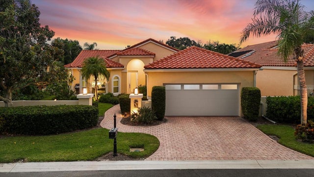 8032 Via Fiore, SARASOTA