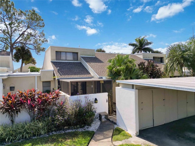 2767 Horseshoe Court Q-3, SARASOTA