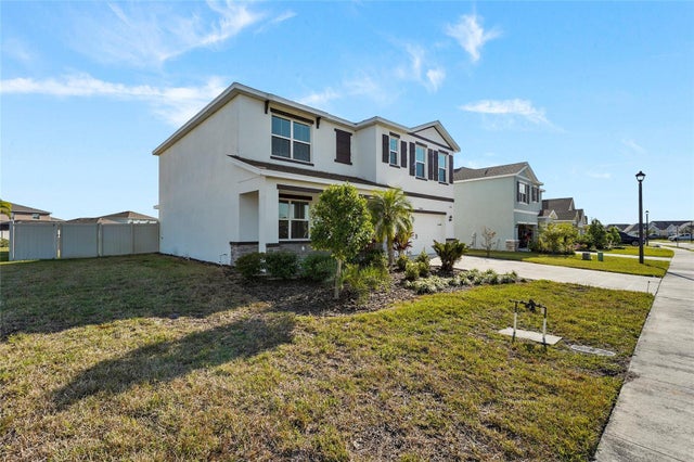 17448 Harvest Moon Way, BRADENTON