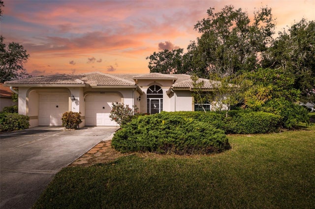 9523 Knightsbridge Circle, SARASOTA