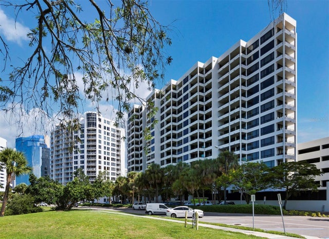 1255 North Gulfstream Avenue 408, SARASOTA