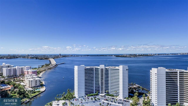 555 Quay Common 1804, SARASOTA