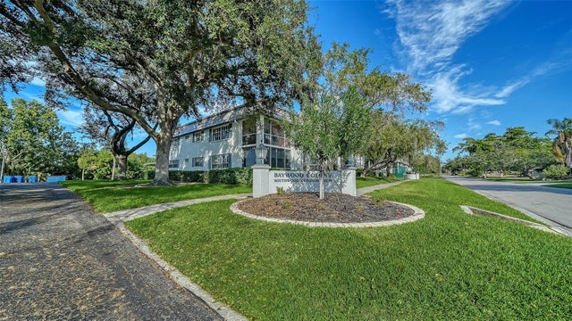 1701 Southwood Street 1701, SARASOTA